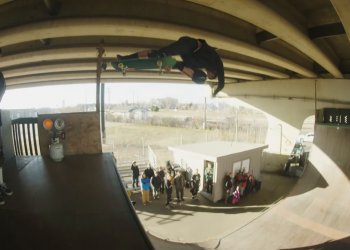 Jamie Foy, Jimmy Wilkins a další ze Spitfire si dali tour po halách