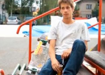 Honza Malý a jeho video z pražských Kobylis