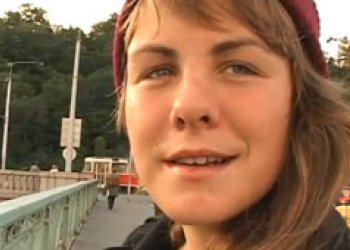 Lacey Baker na Stalinovi